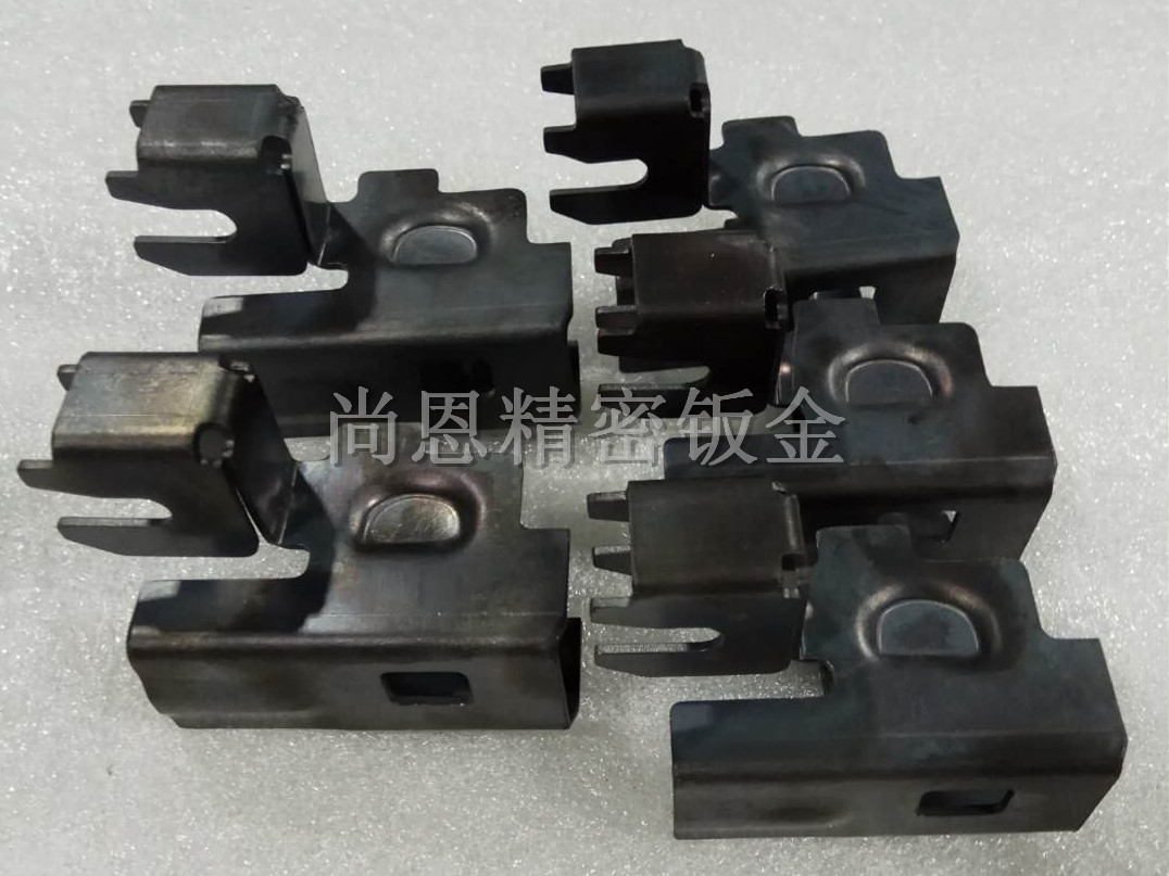 冷板，鍍鋅板，下料，折彎，噴粉，烤漆鈑金件